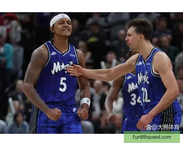 班凯罗呼吁球队保持专注 强调通过分享球让每位球员都有机会展现