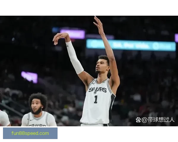 文班亚马统治攻防砍下26分14篮板马刺三人20加狂胜热火迎来六连胜